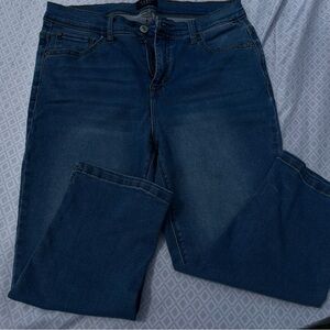Classic Blue Women's Capri Jeans
